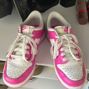 Pink and white Nike dunks